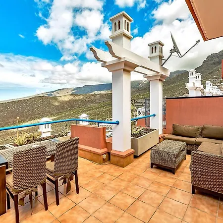 Above Las Americas